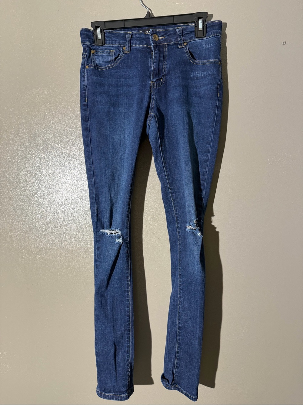 Slim Fit Dark Blue Skinny Jeans with Knee Rips